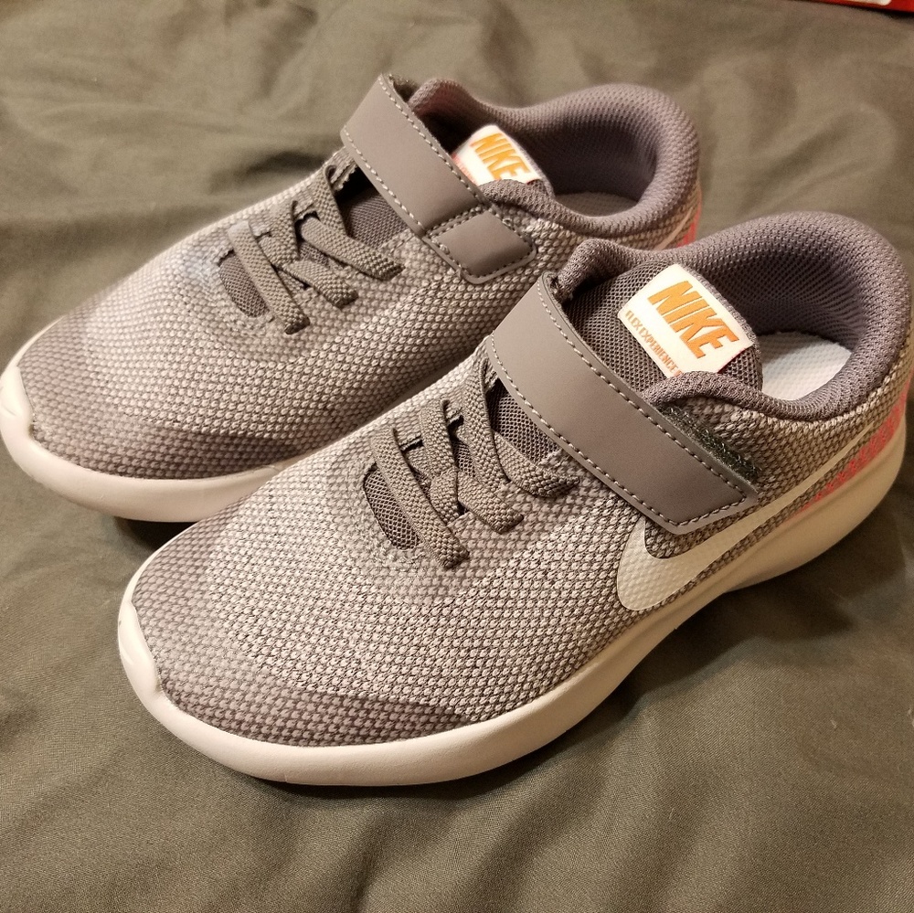 Nike Toddler/little kid sneakers